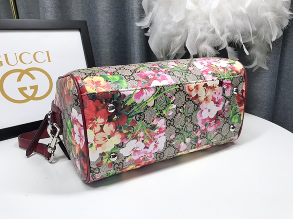 激安グッチバッグコピー角部分ディテール